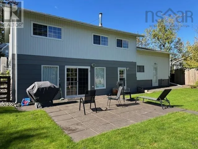 14 Hillside Drive