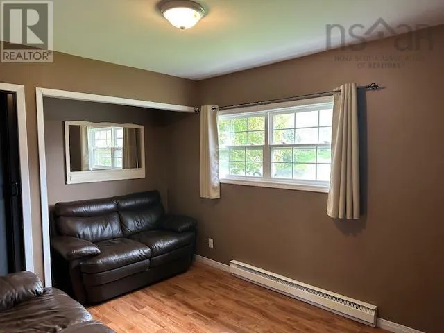 14 Hillside Drive