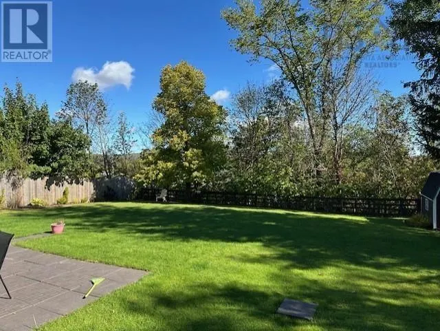 14 Hillside Drive