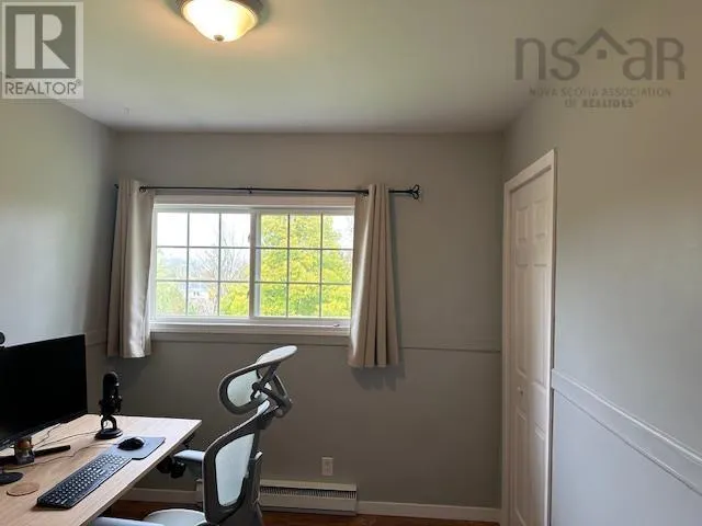 14 Hillside Drive