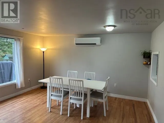 14 Hillside Drive