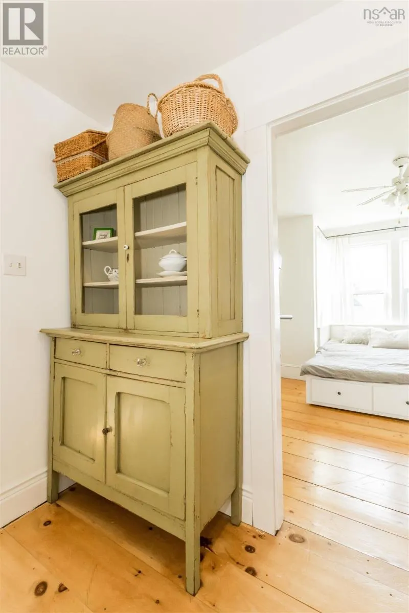 13 Lawrencetown Lane