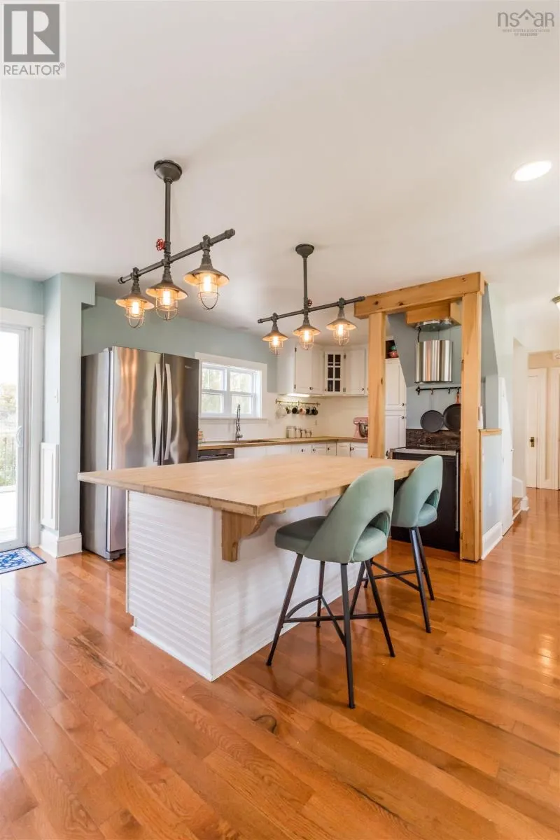 13 Lawrencetown Lane
