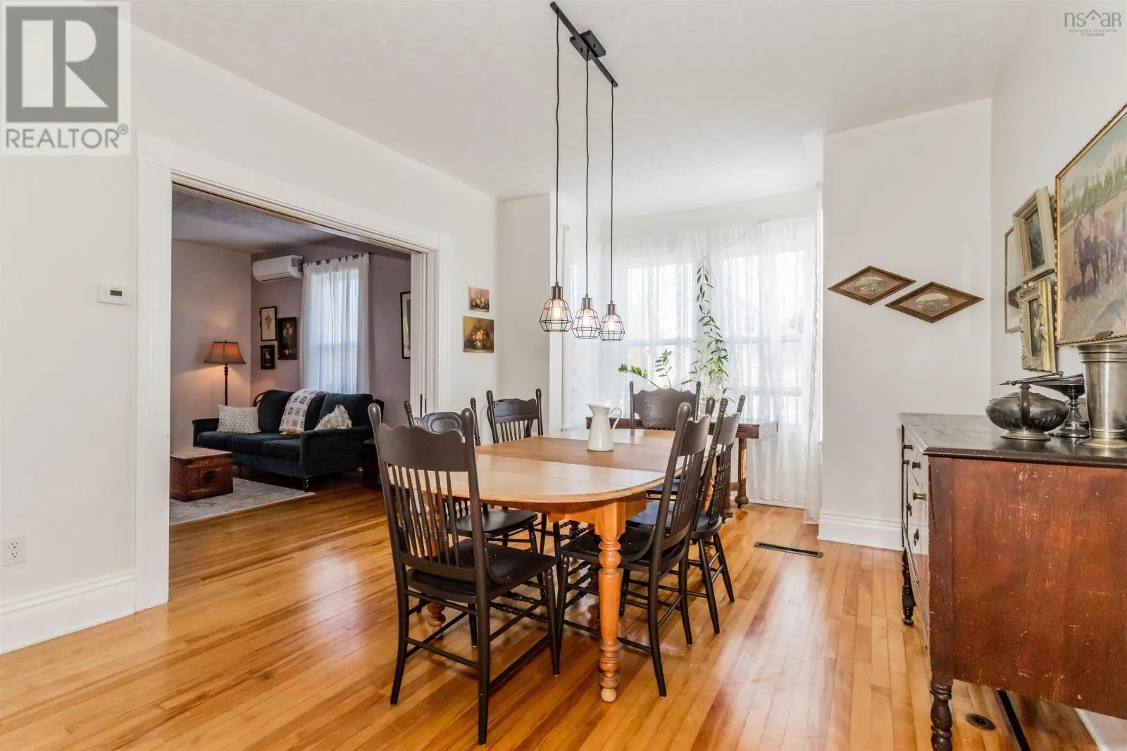 13 Lawrencetown Lane