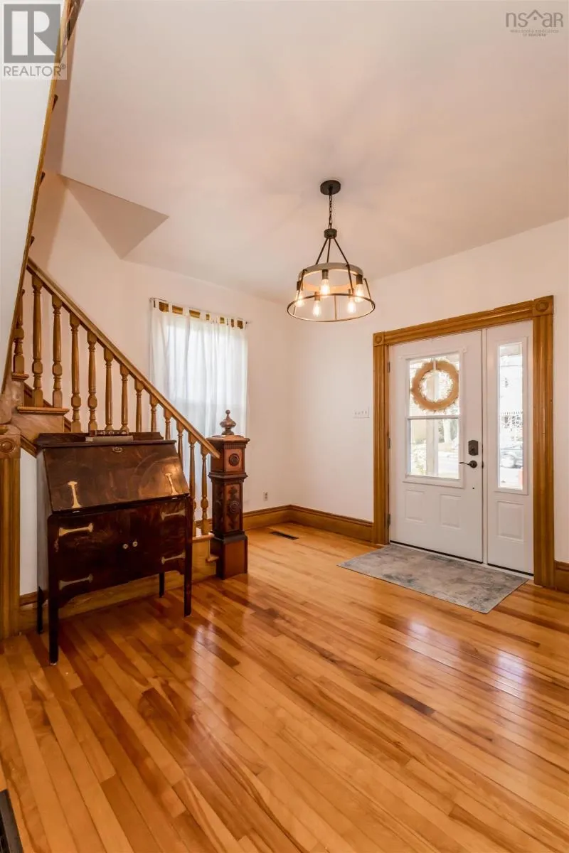 13 Lawrencetown Lane