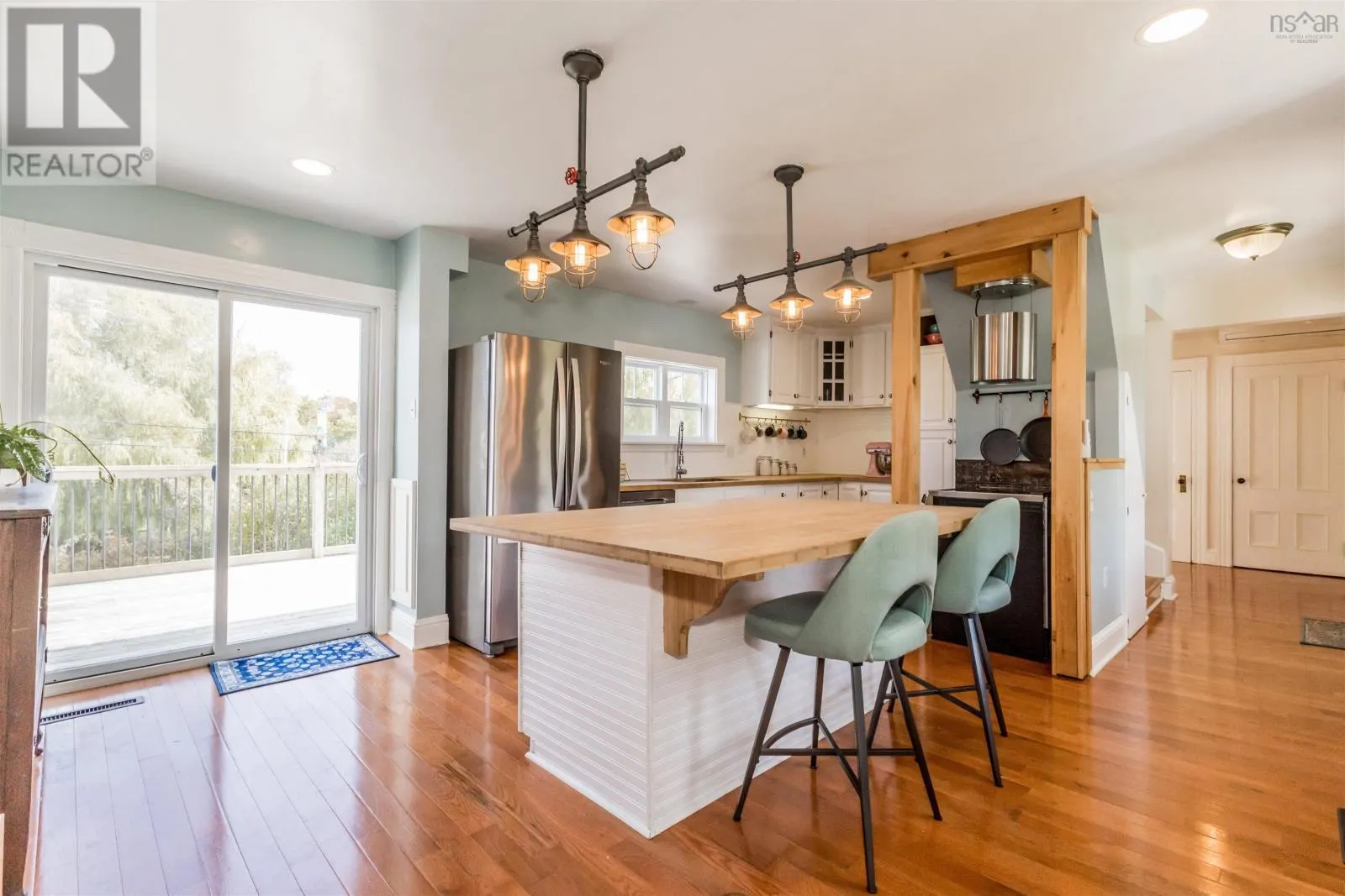 13 Lawrencetown Lane