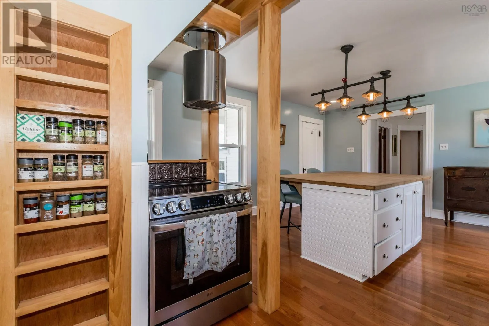 13 Lawrencetown Lane