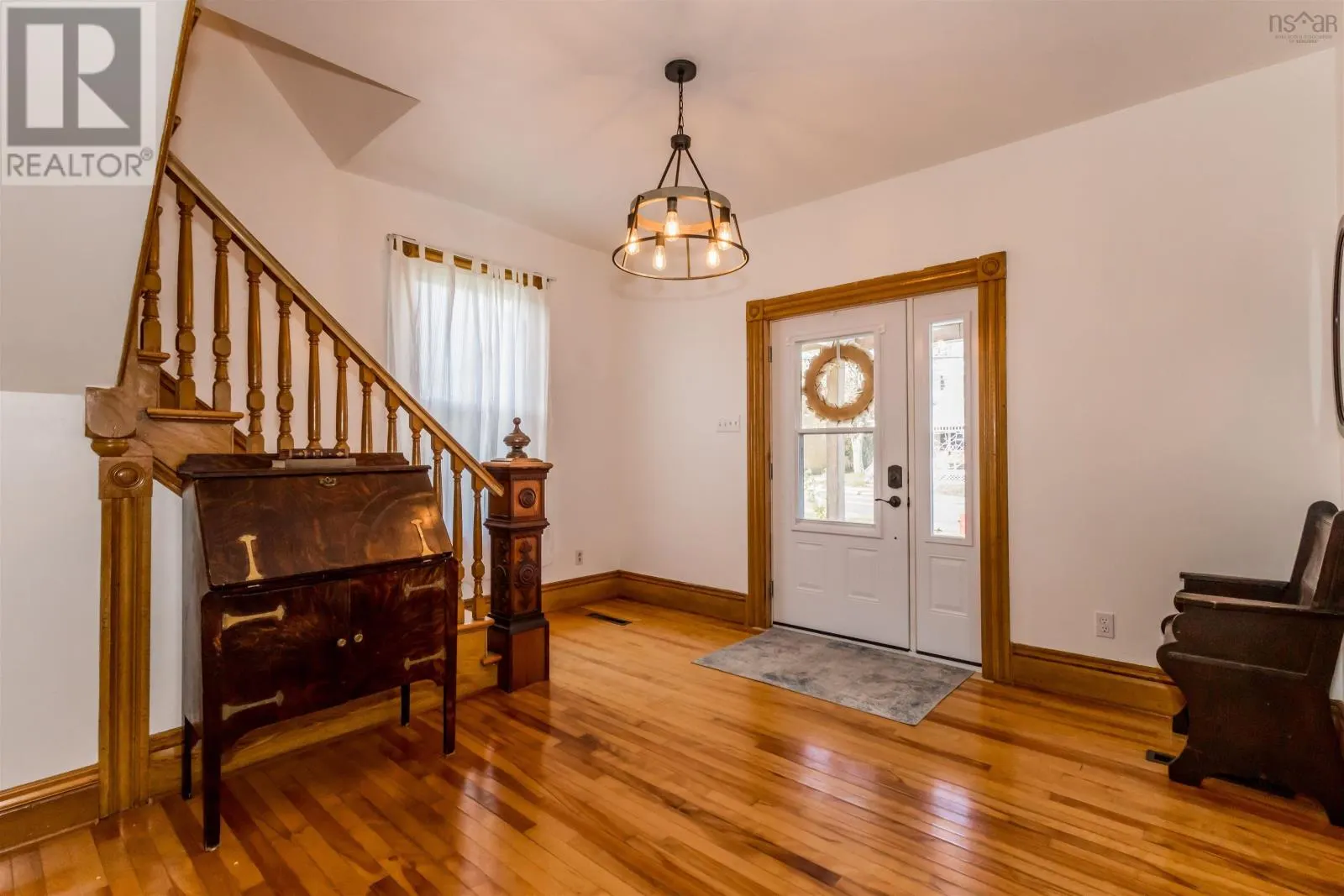 13 Lawrencetown Lane