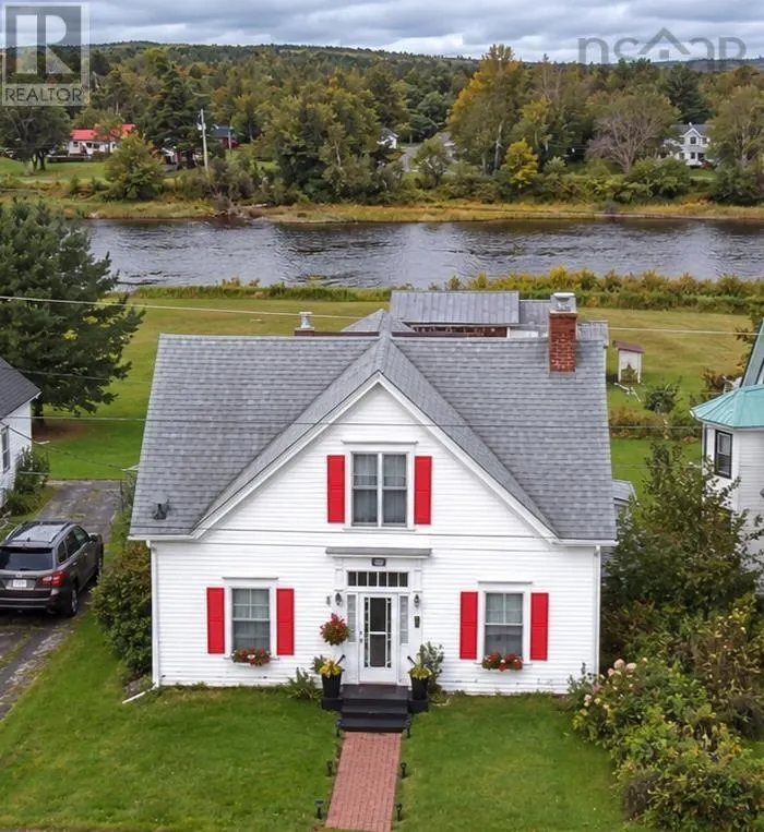 8153 Highway 7 Highway