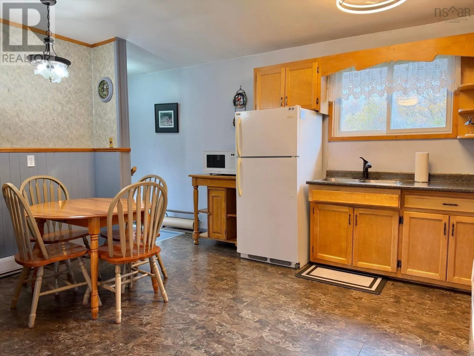 657 North Kemptville Road
