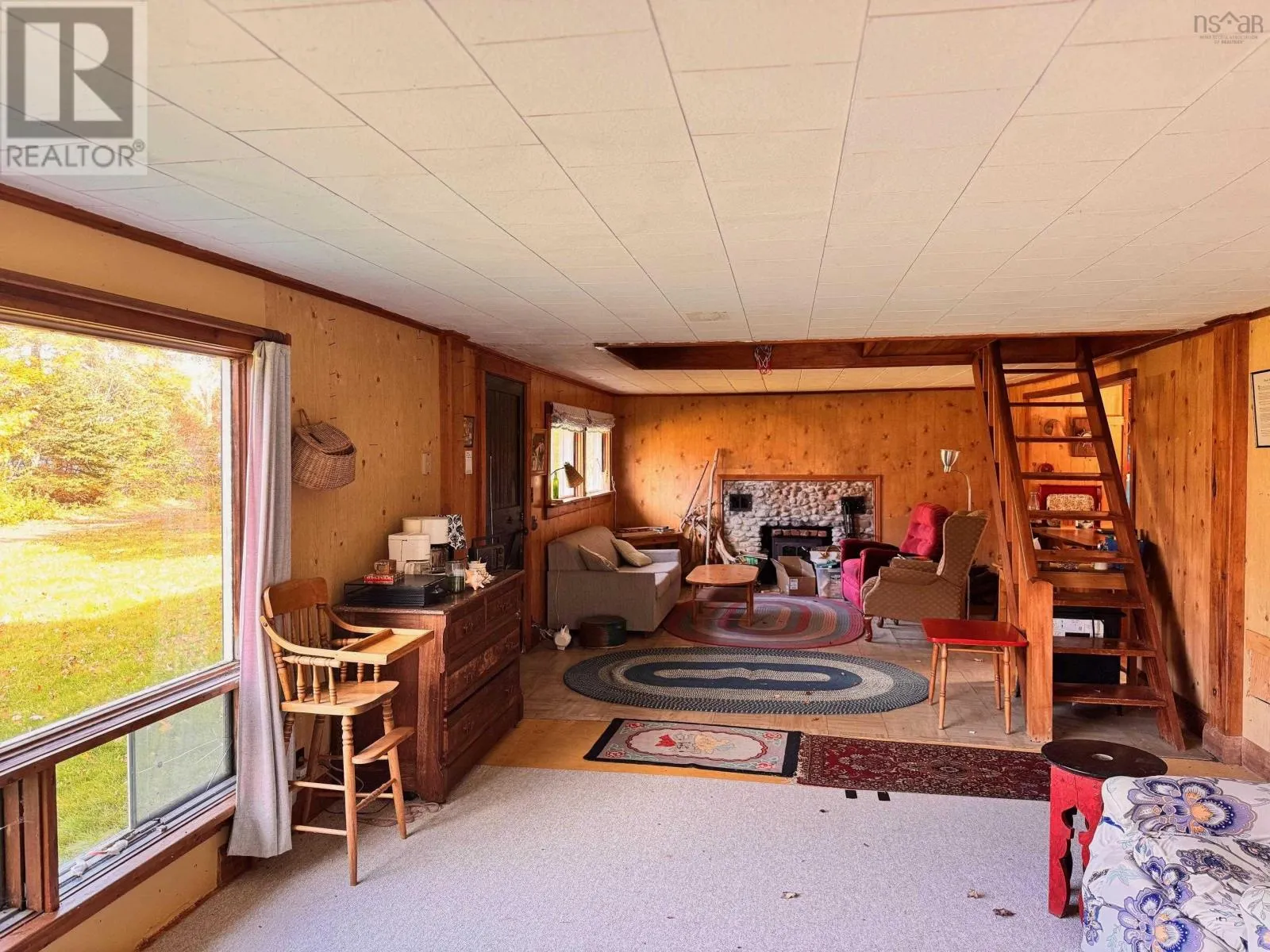 2477 Highway 395