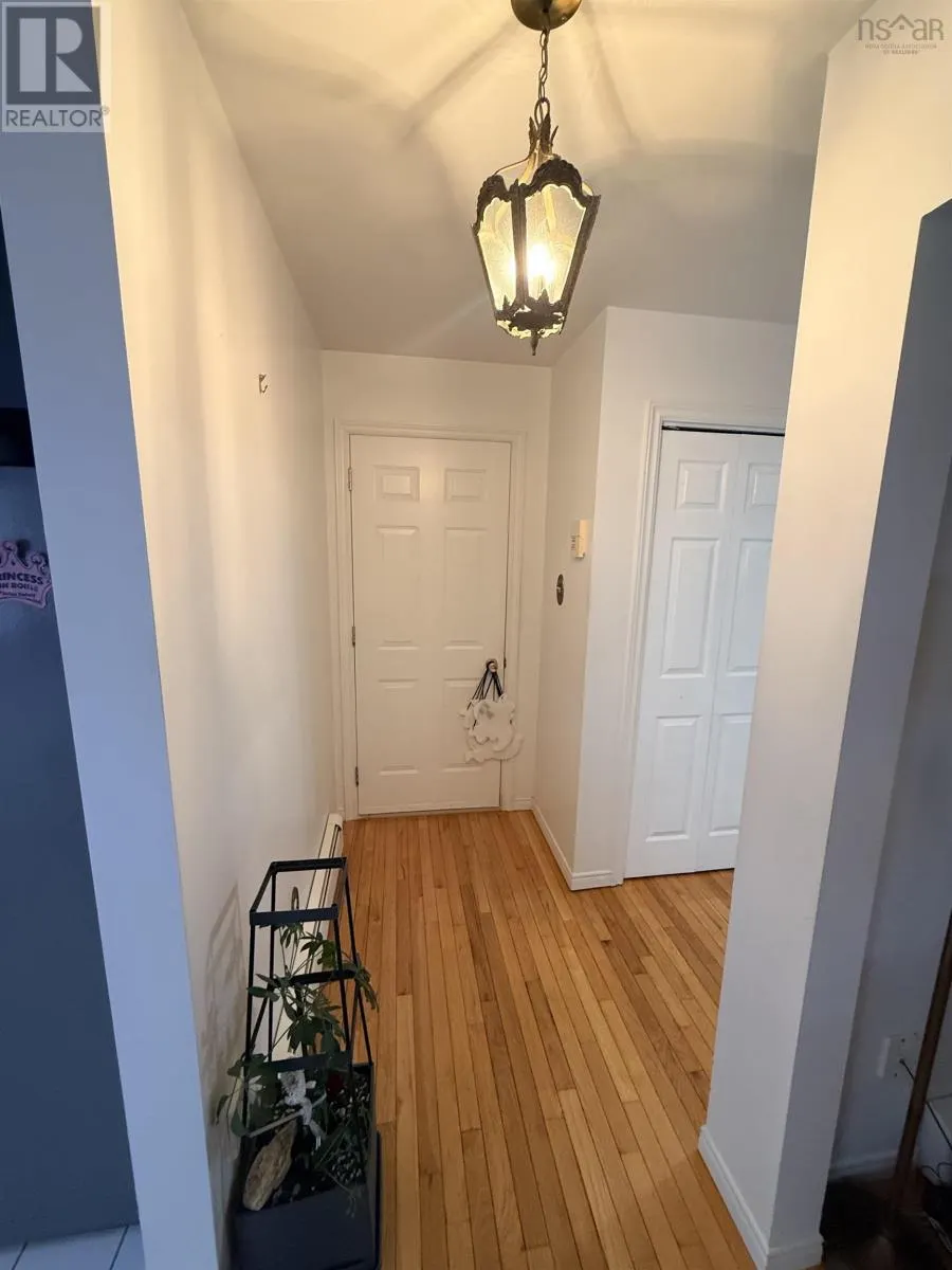 24 Andrews Avenue