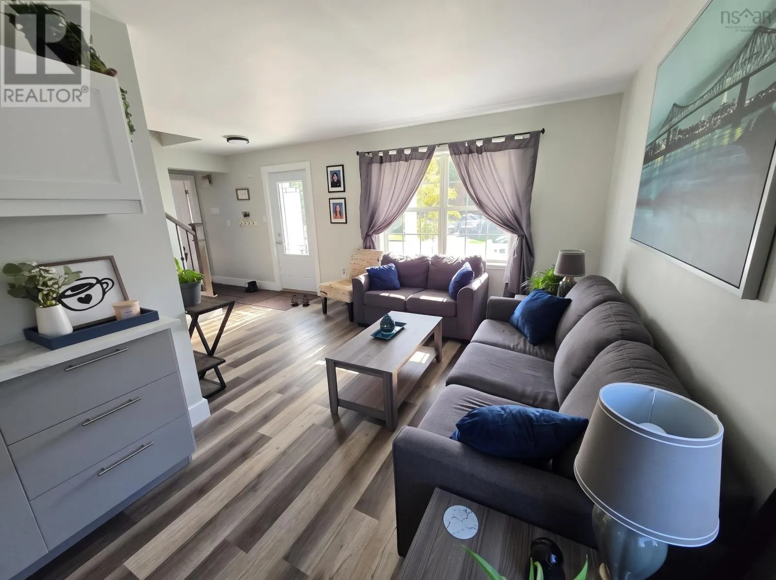 64 ROSSING Drive