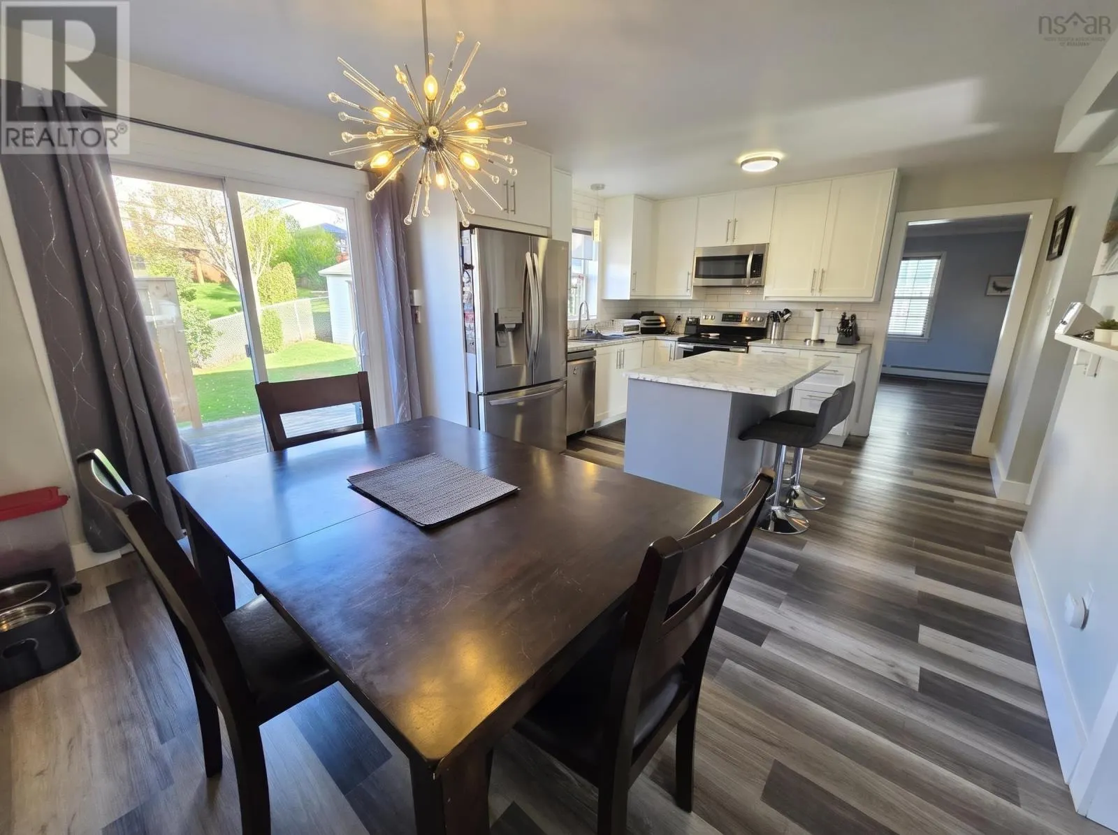 64 ROSSING Drive