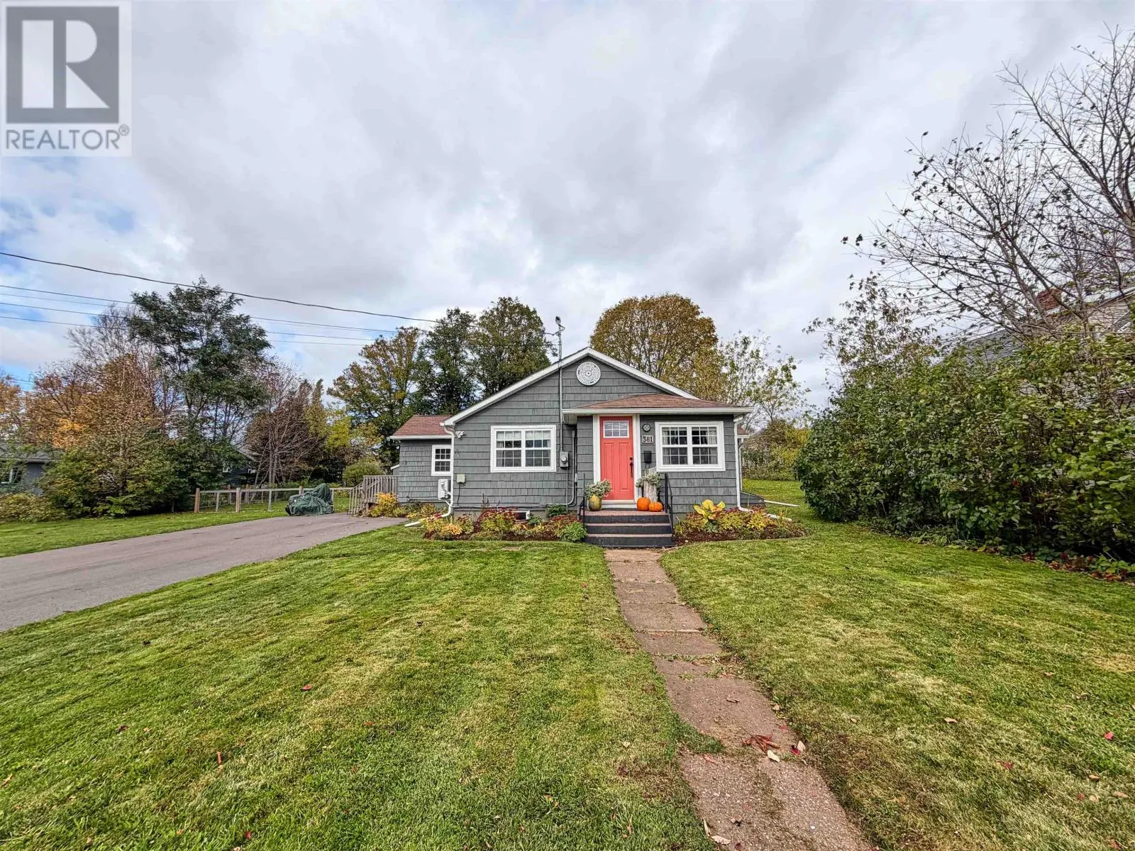 381 Chestnut Avenue