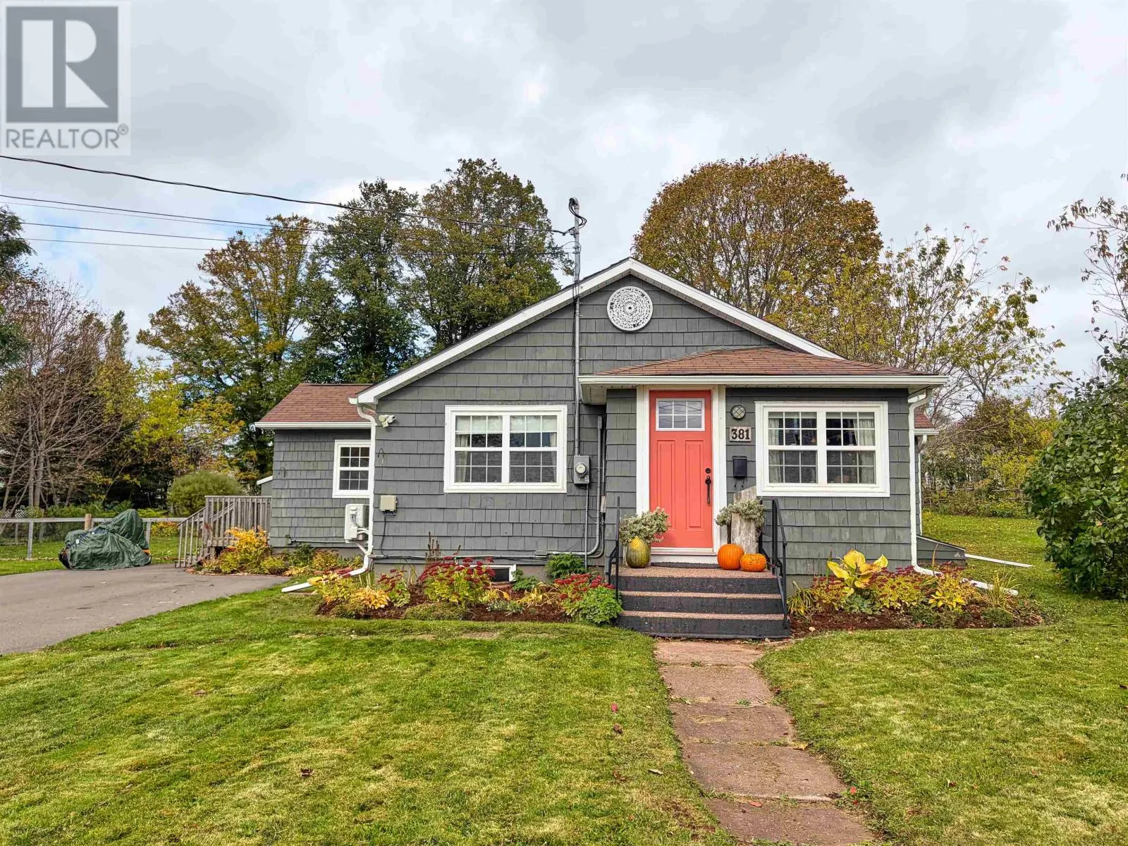 381 Chestnut Avenue