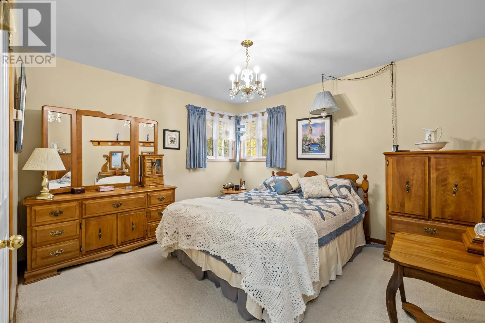 72 MacRae Drive
