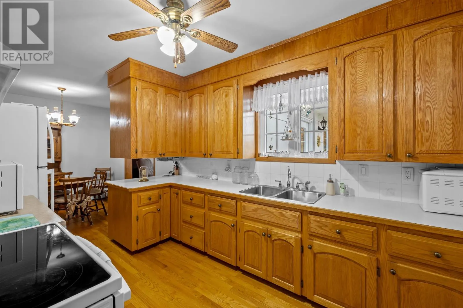 72 MacRae Drive