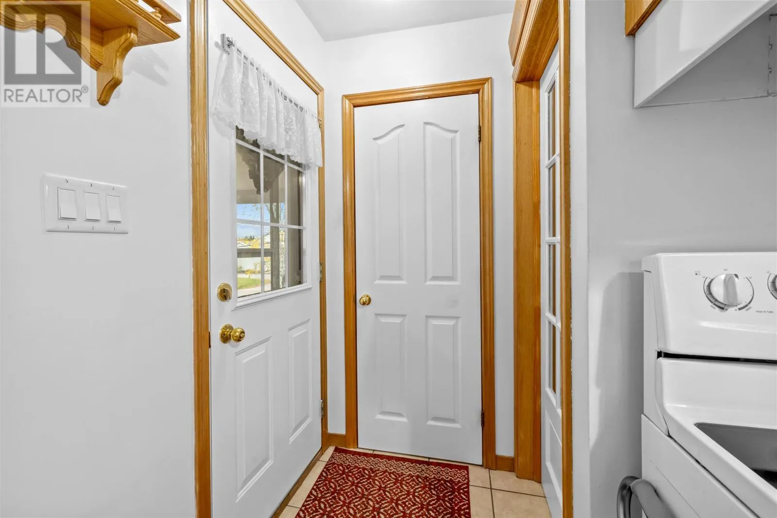 72 MacRae Drive
