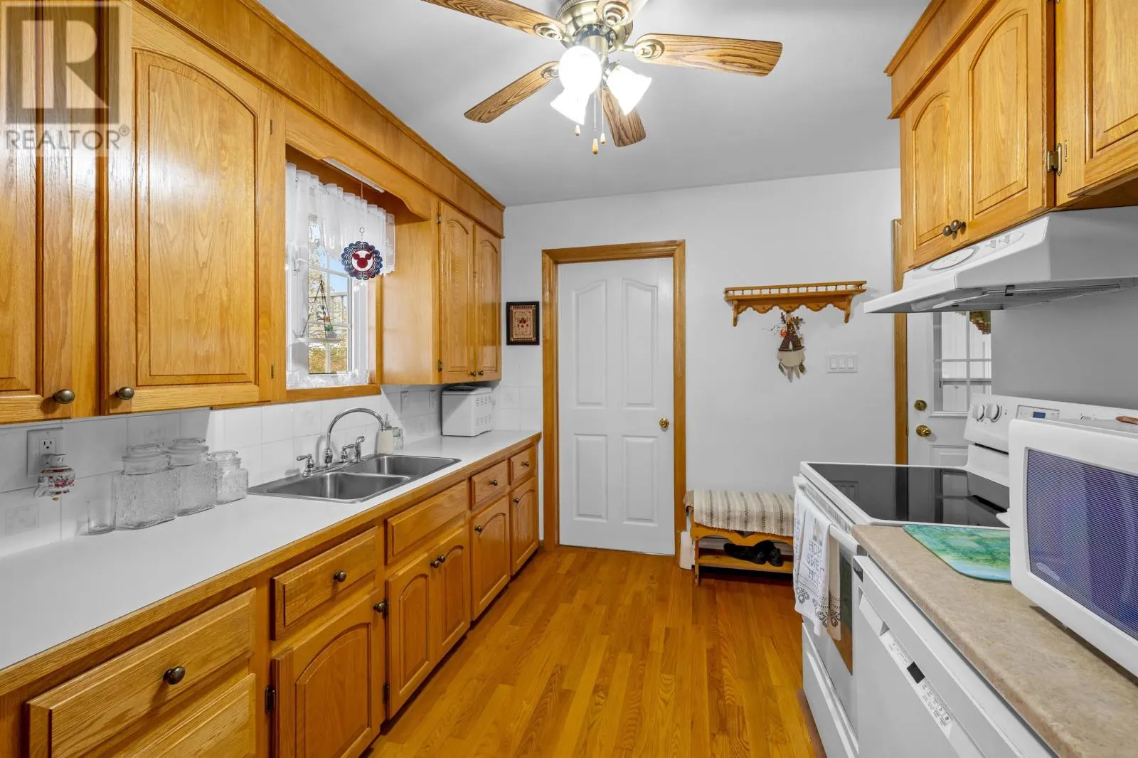 72 MacRae Drive