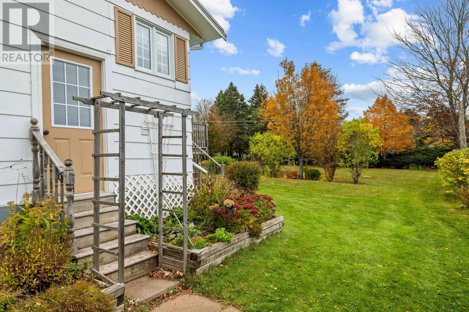 72 MacRae Drive