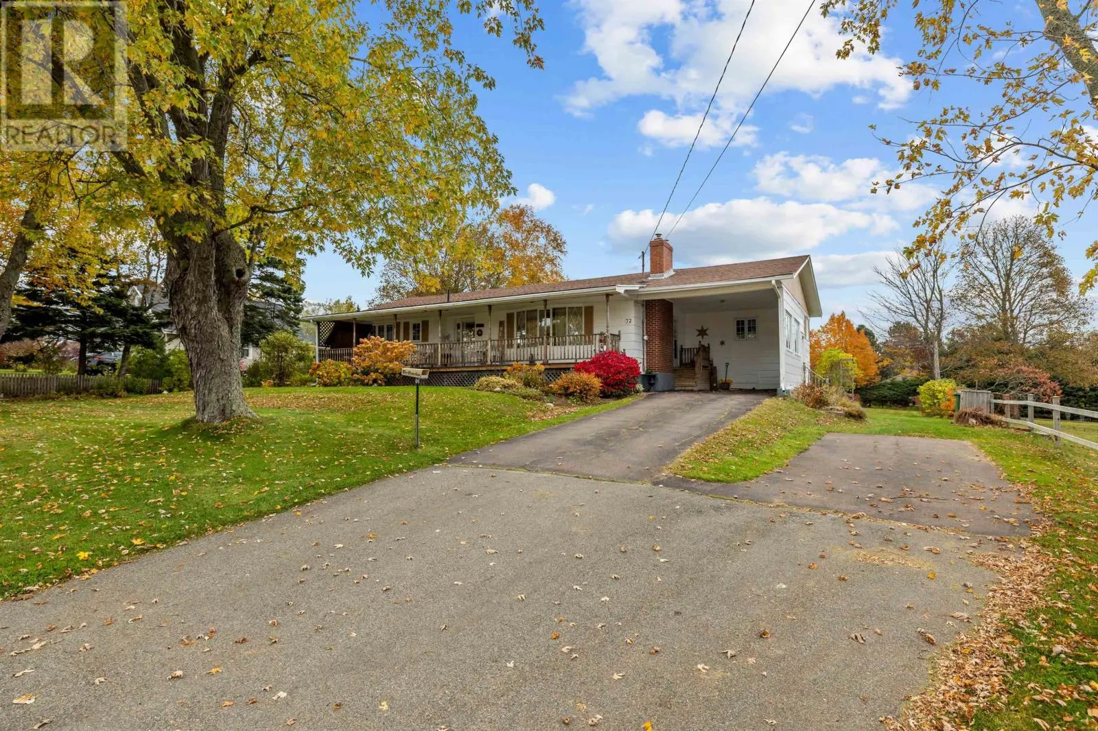 72 MacRae Drive