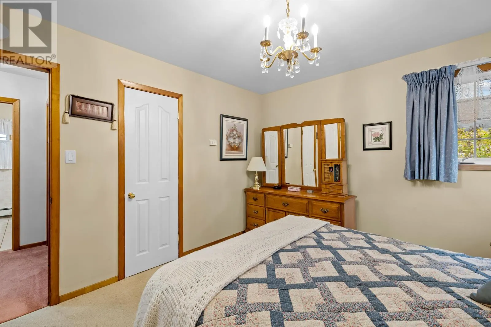 72 MacRae Drive