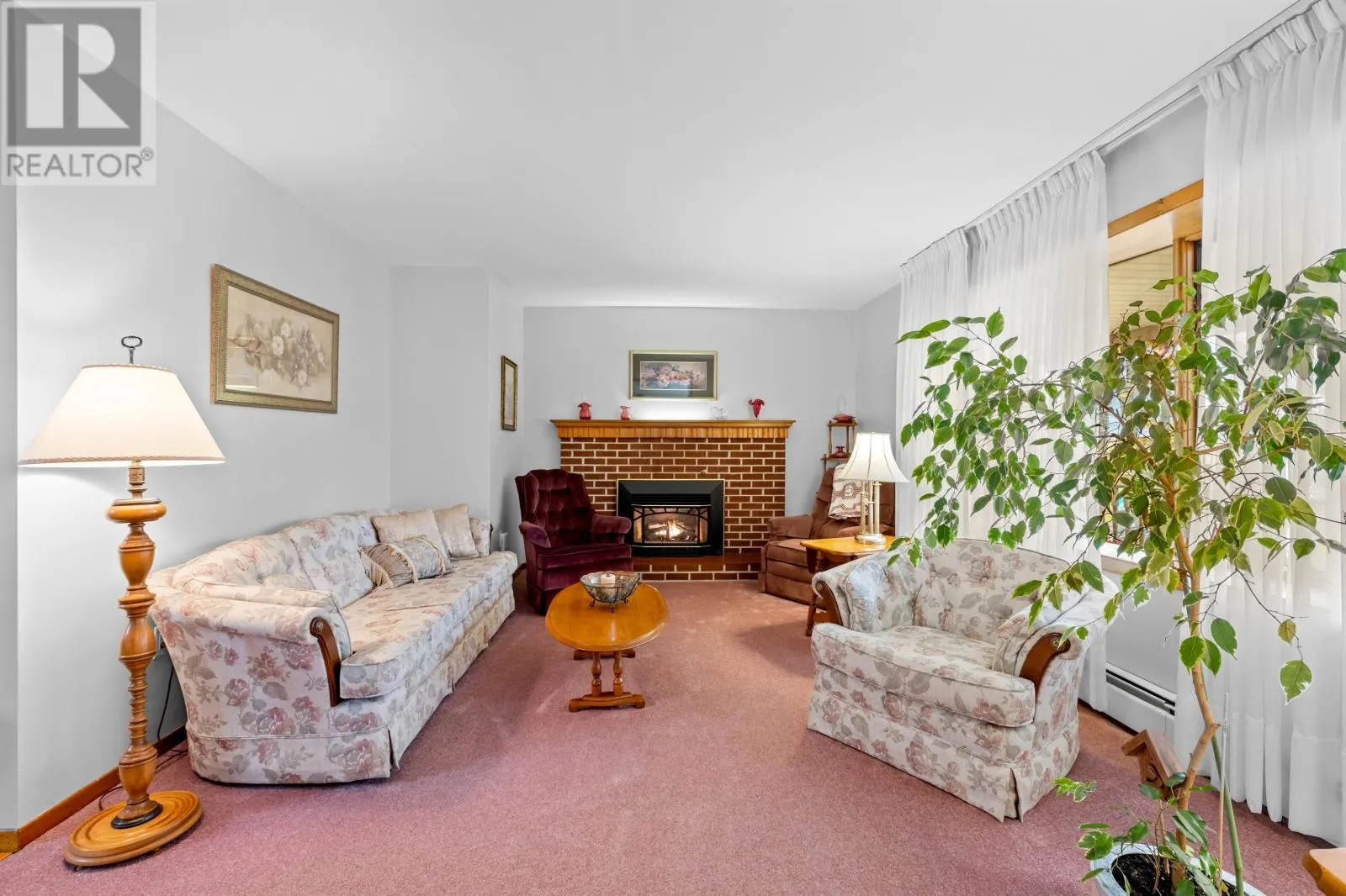 72 MacRae Drive