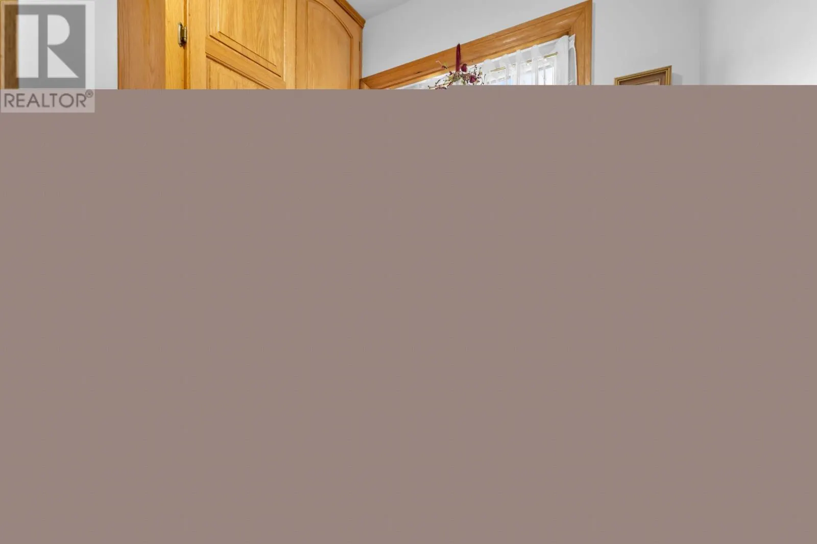 72 MacRae Drive