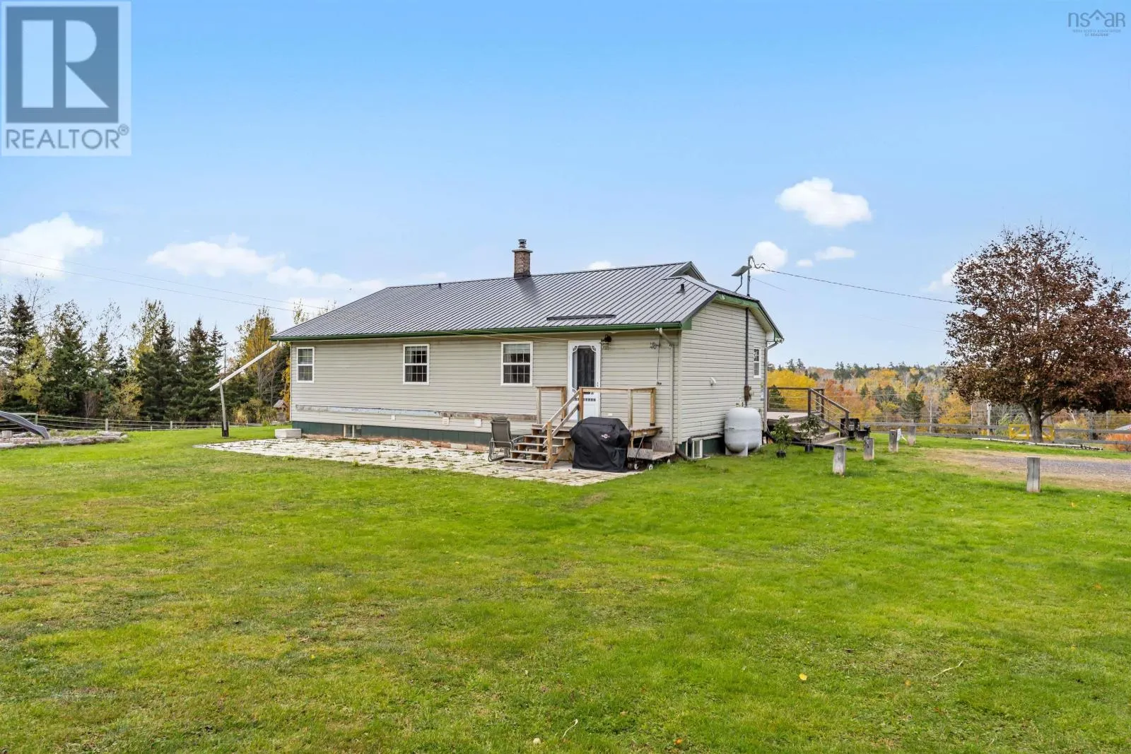 8063 Highway 311