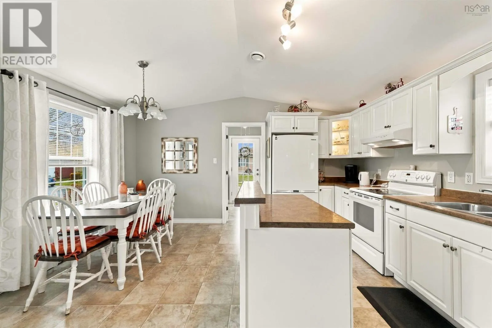 38 Irven Drive