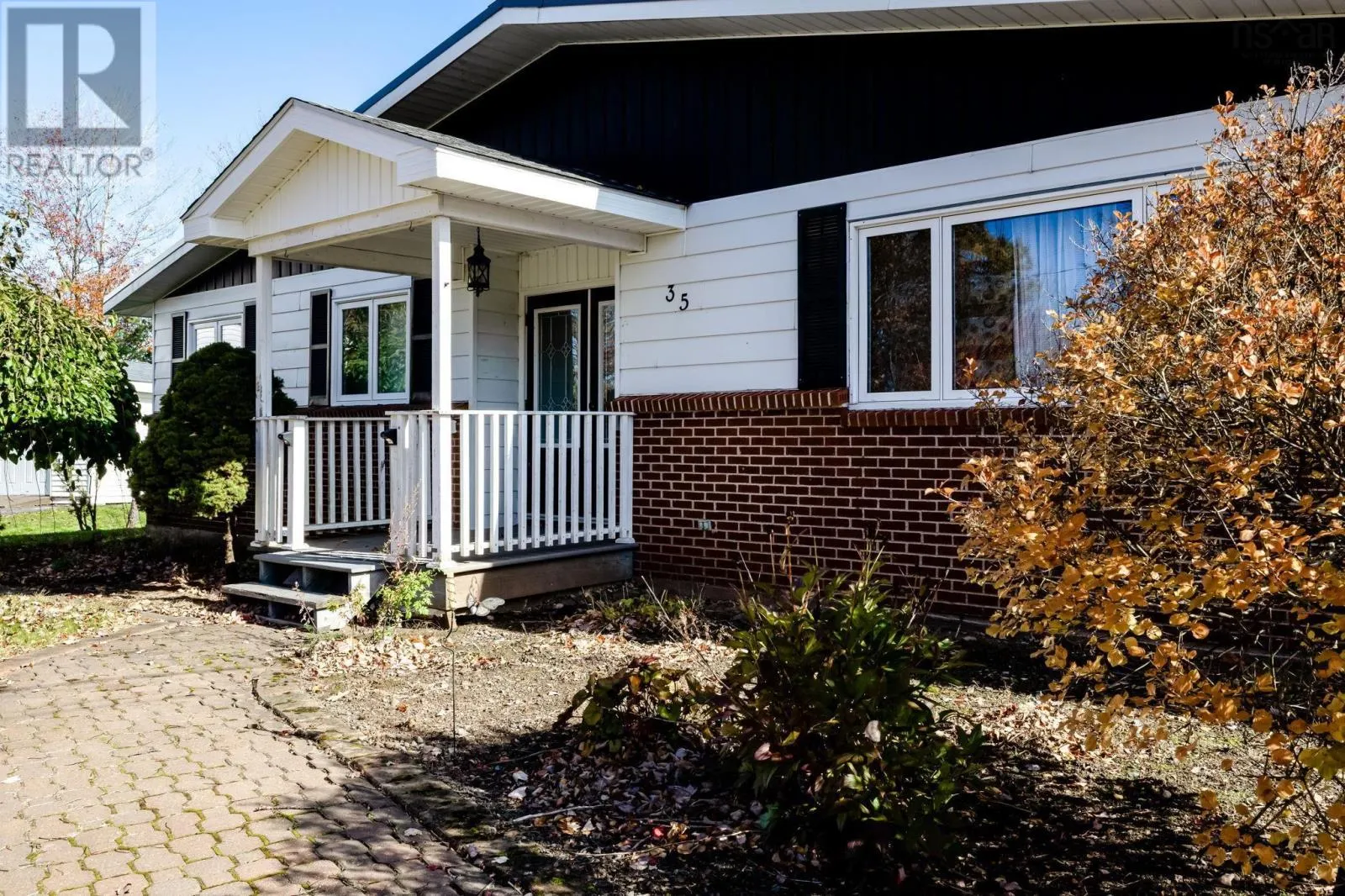 35 35 Cedar Drive