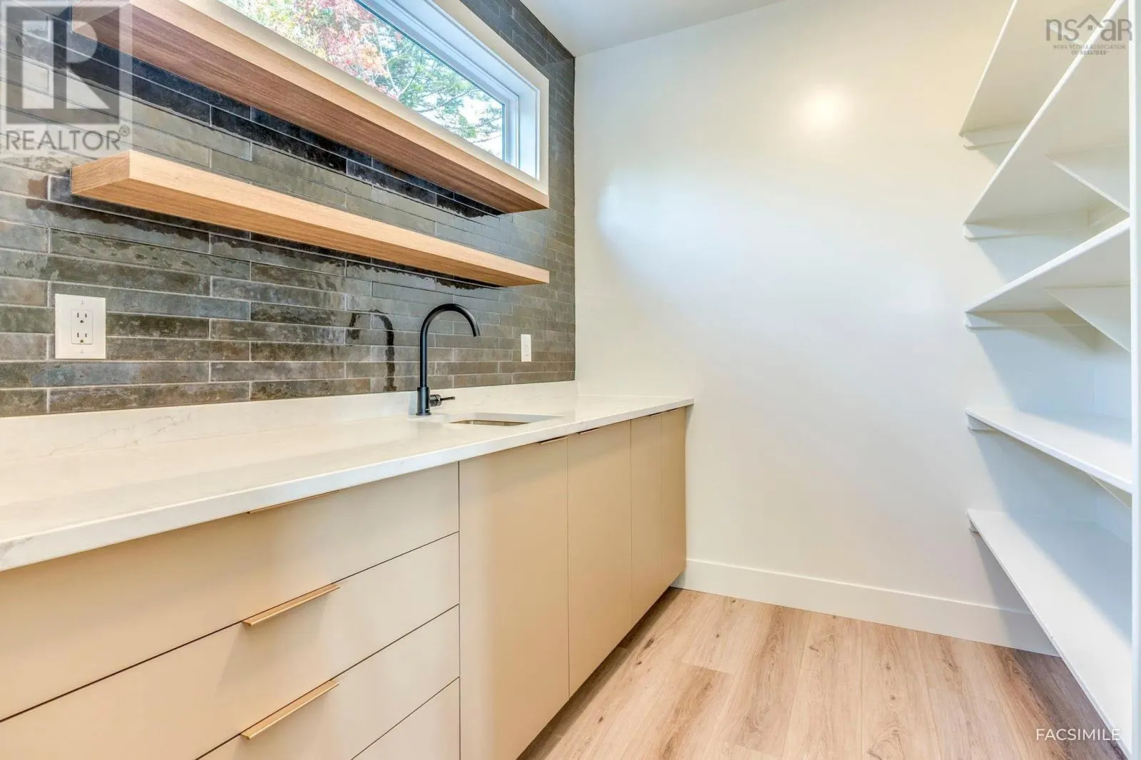 5086 292 Bondi Drive