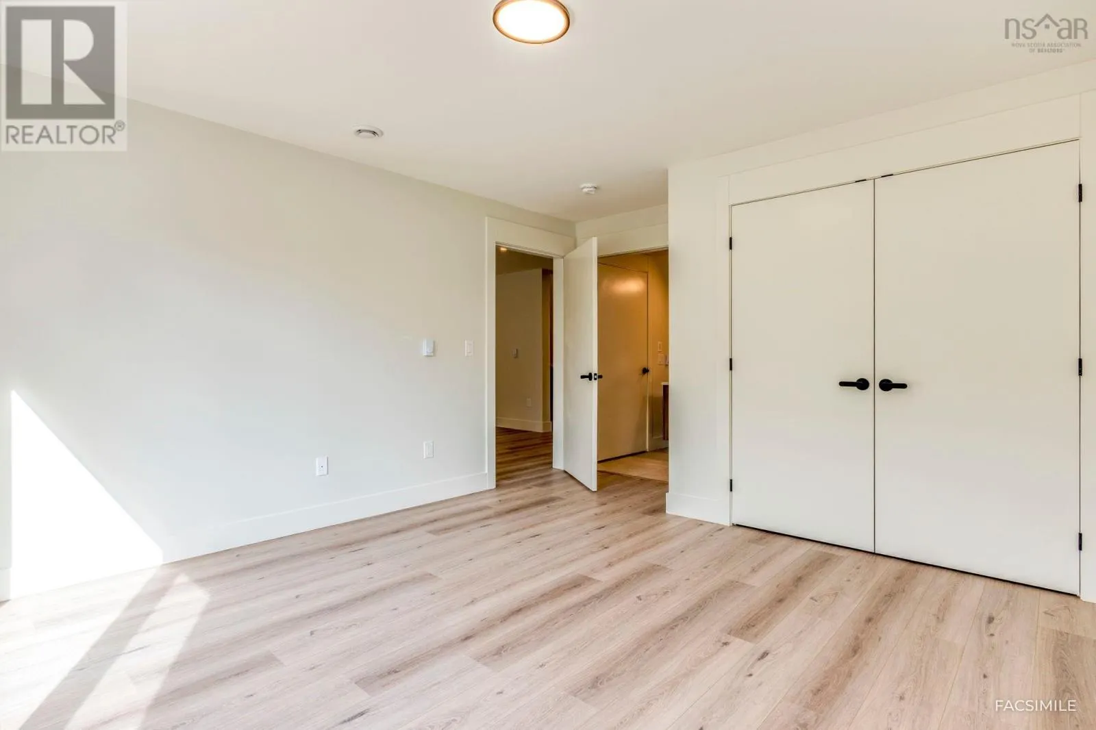 5086 292 Bondi Drive