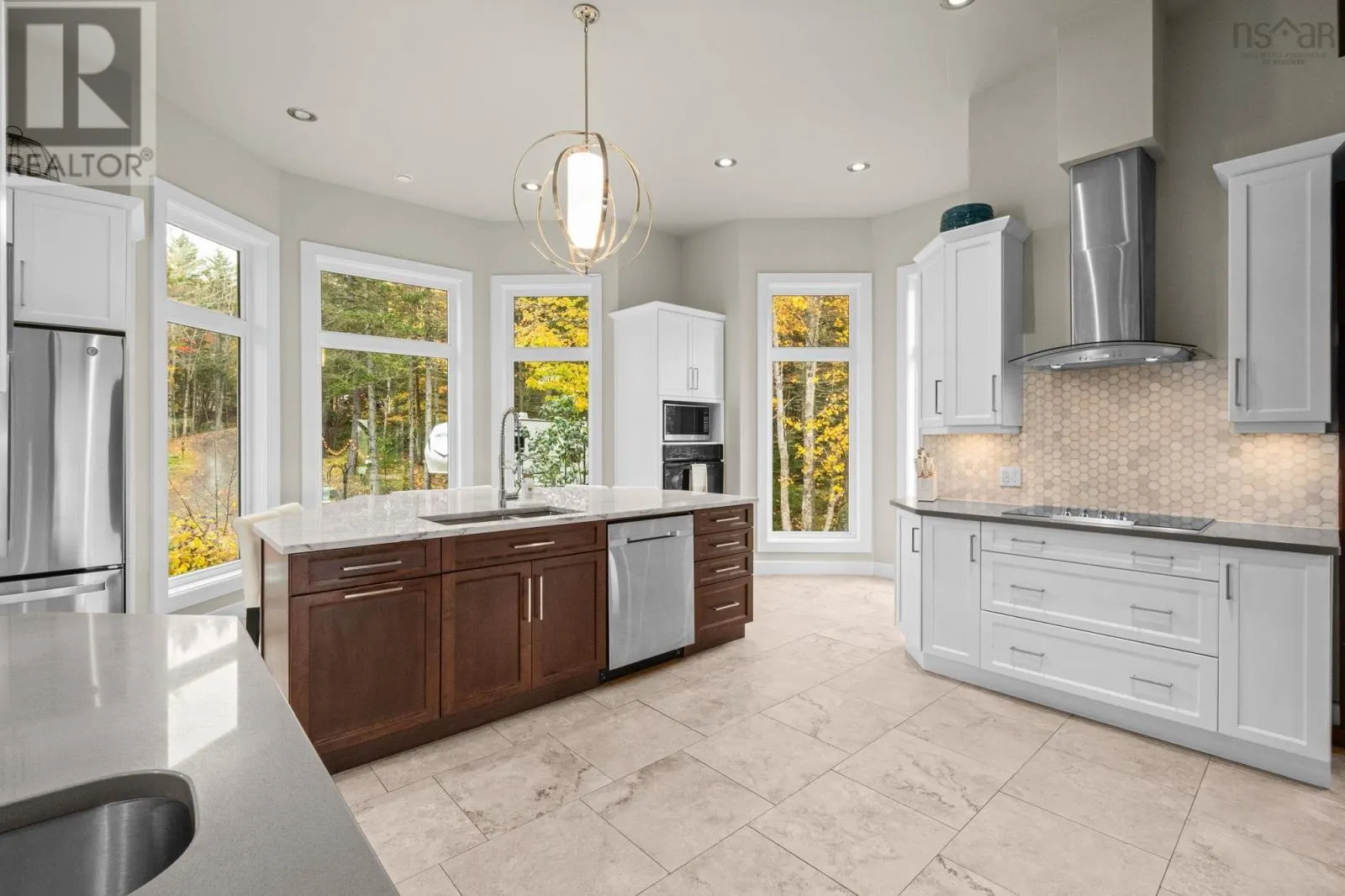 584 Summit Ridge Road