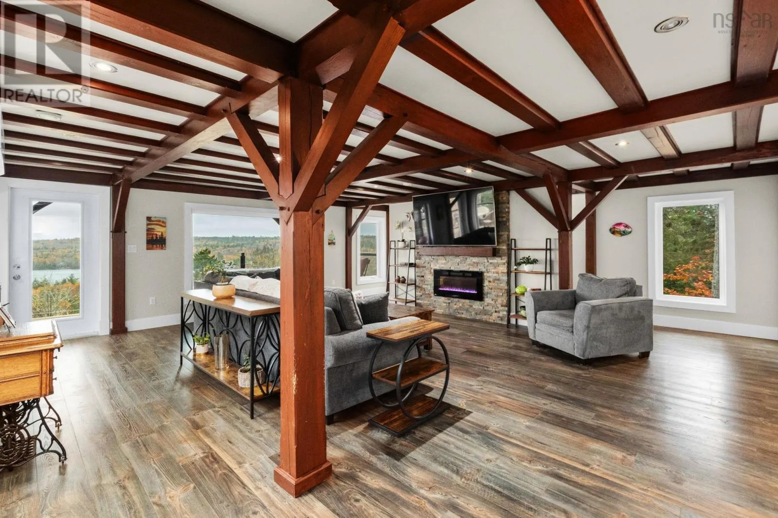 584 Summit Ridge Road