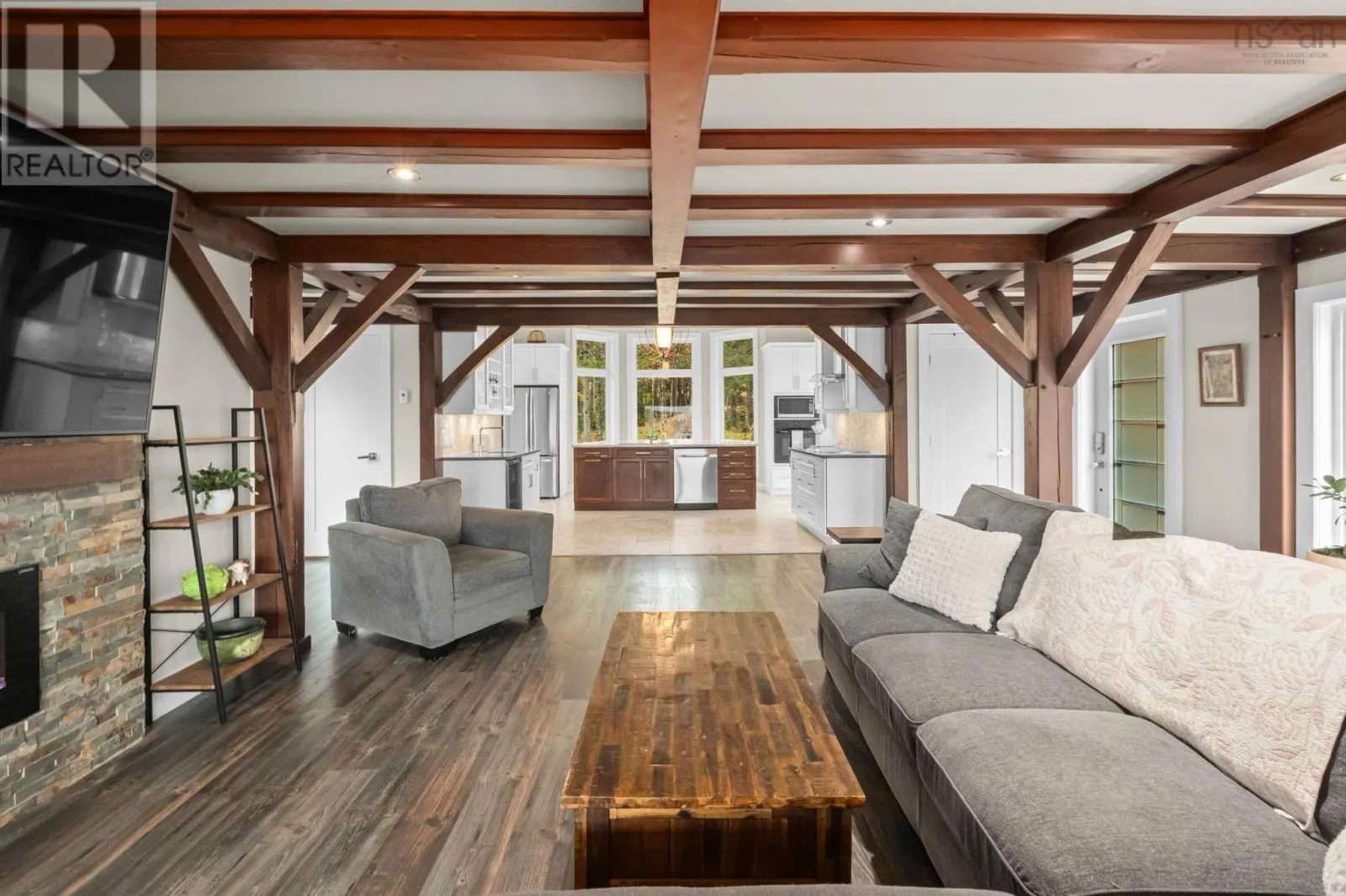 584 Summit Ridge Road