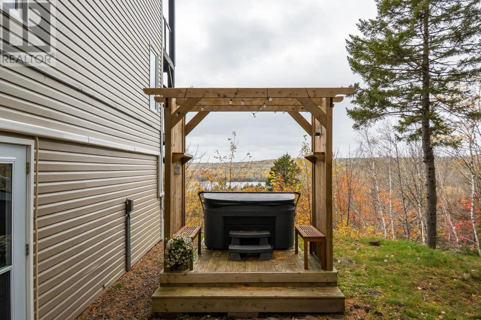 584 Summit Ridge Road
