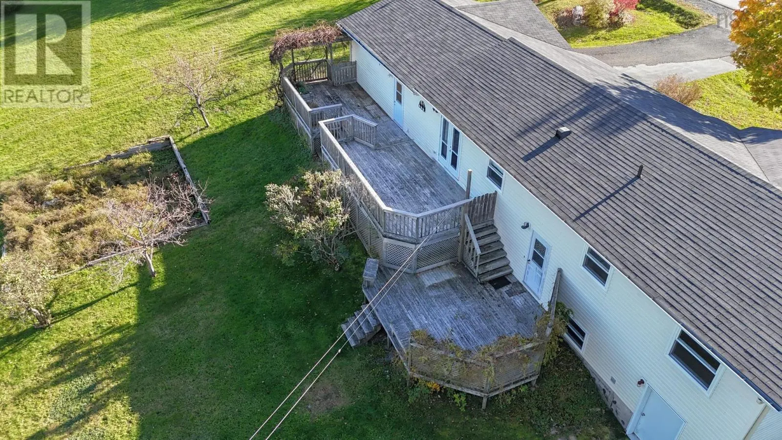 69 Dawson Heights