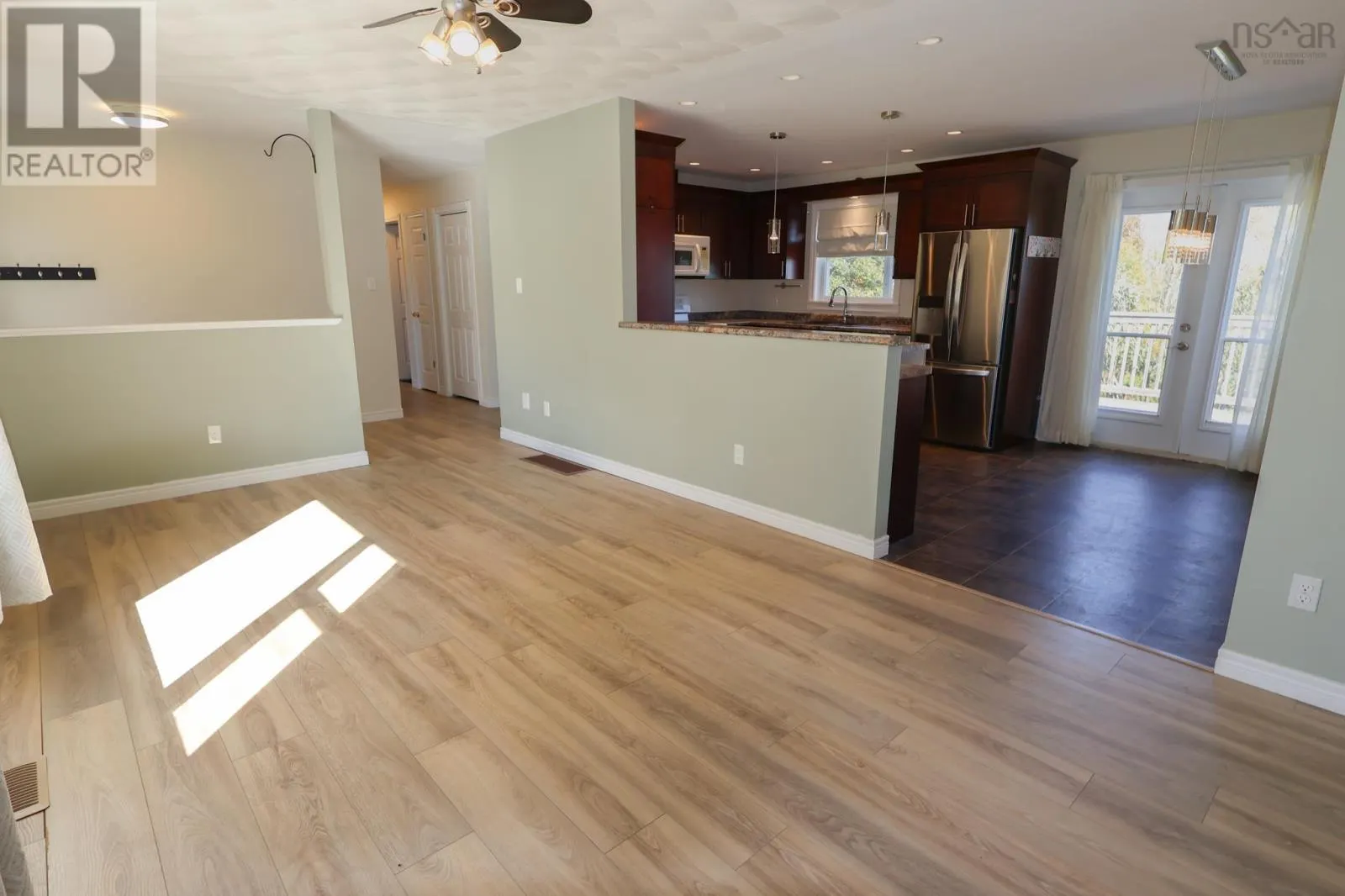 69 Dawson Heights