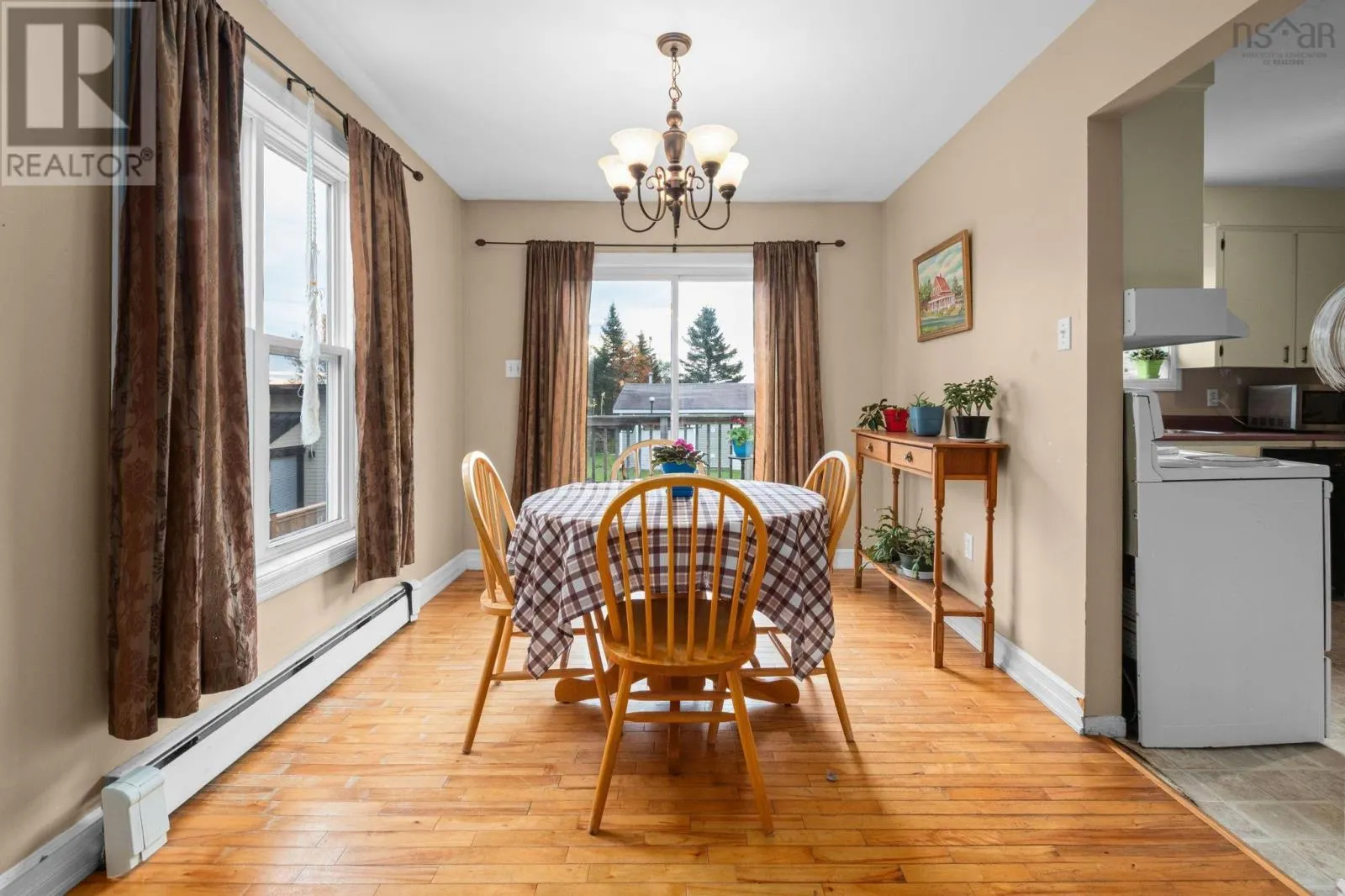 559 Cow Bay Rd