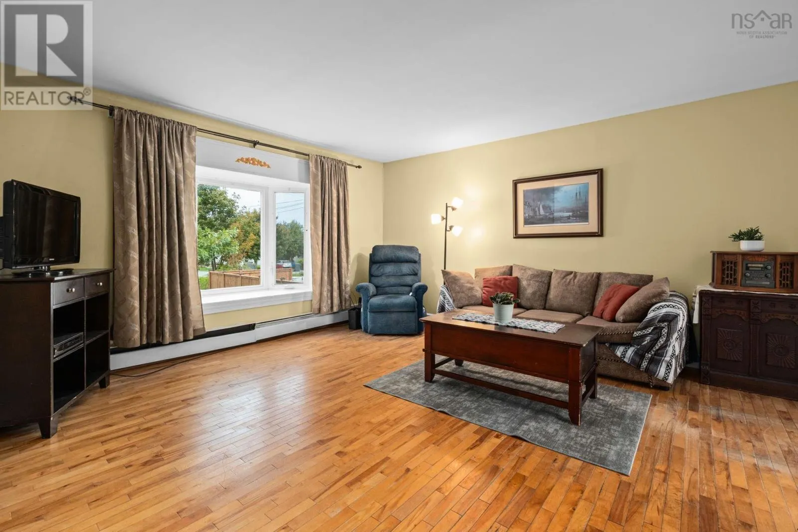559 Cow Bay Rd