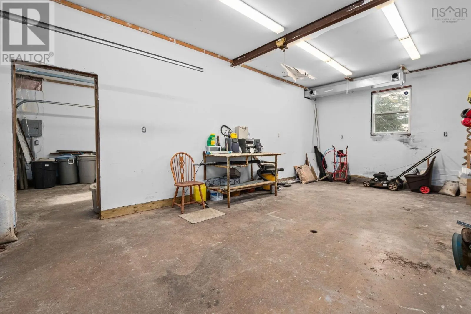559 Cow Bay Rd