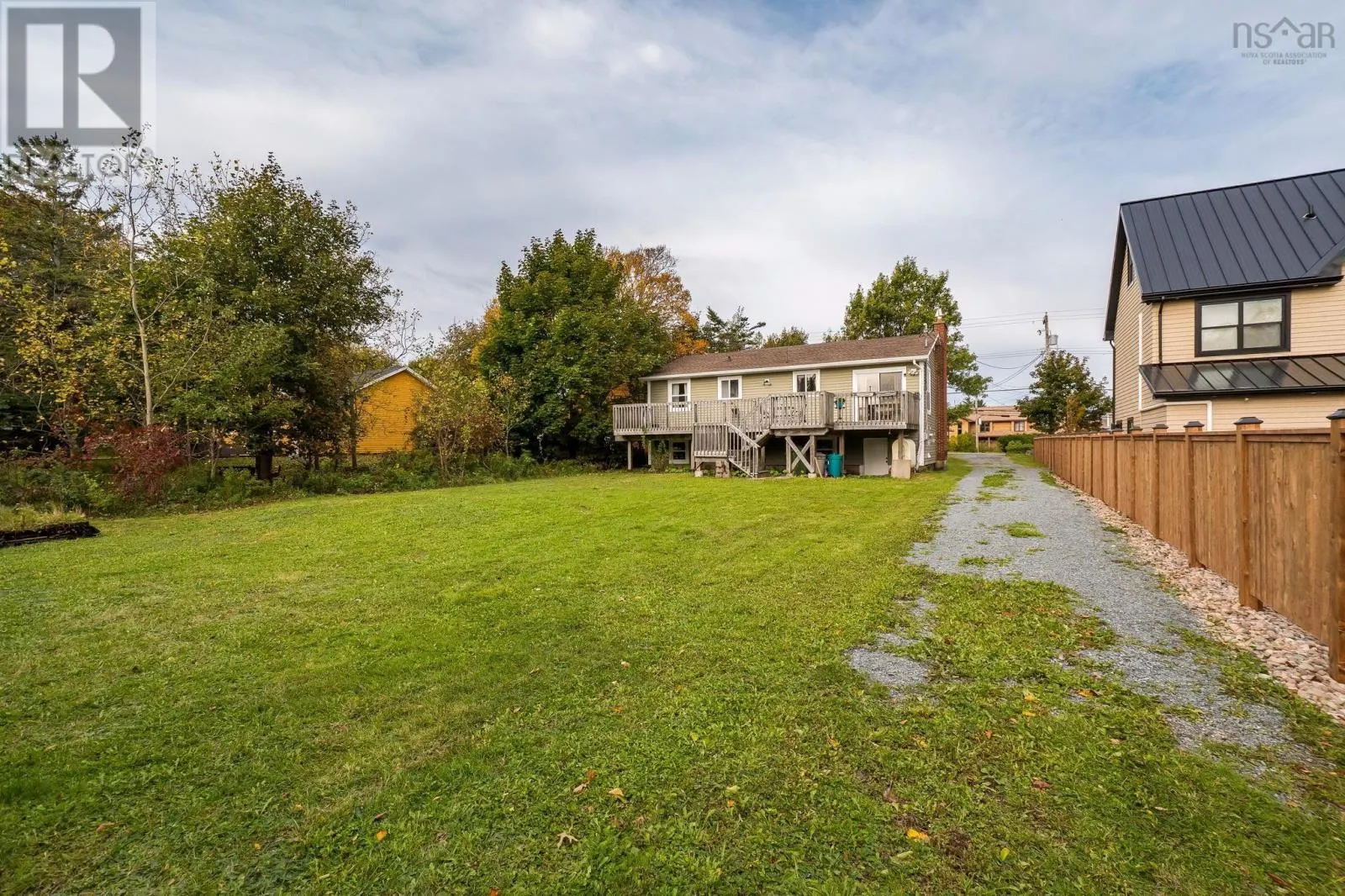 559 Cow Bay Rd