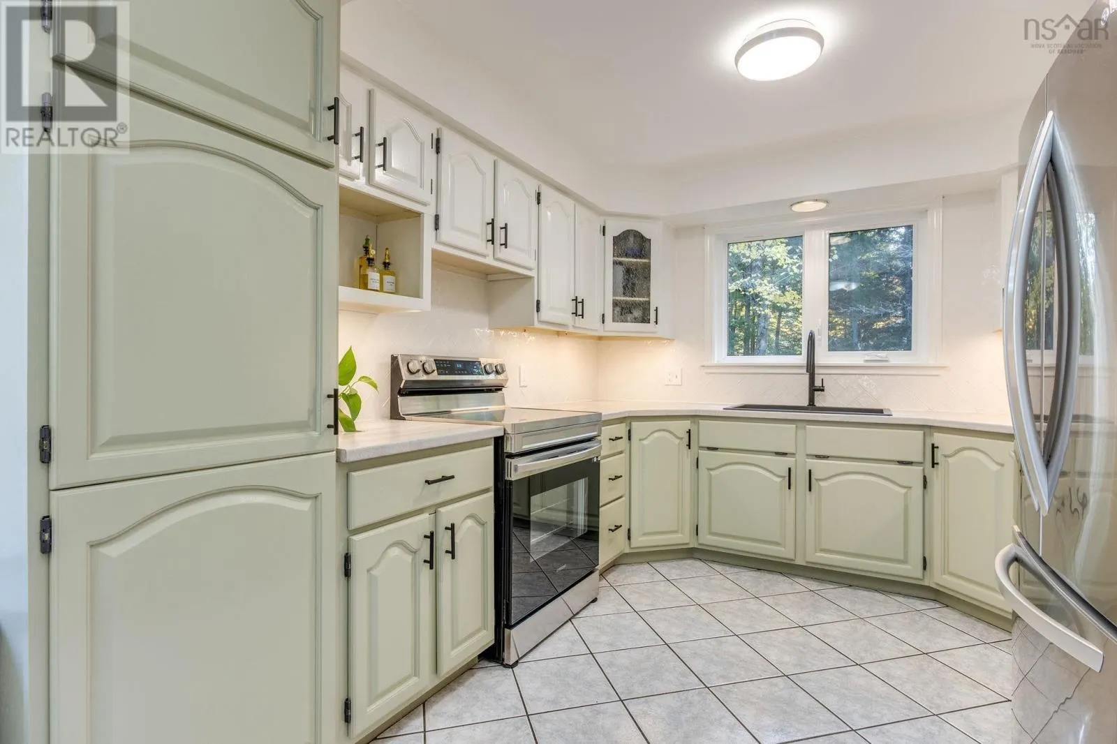 14 Beech Hill Drive