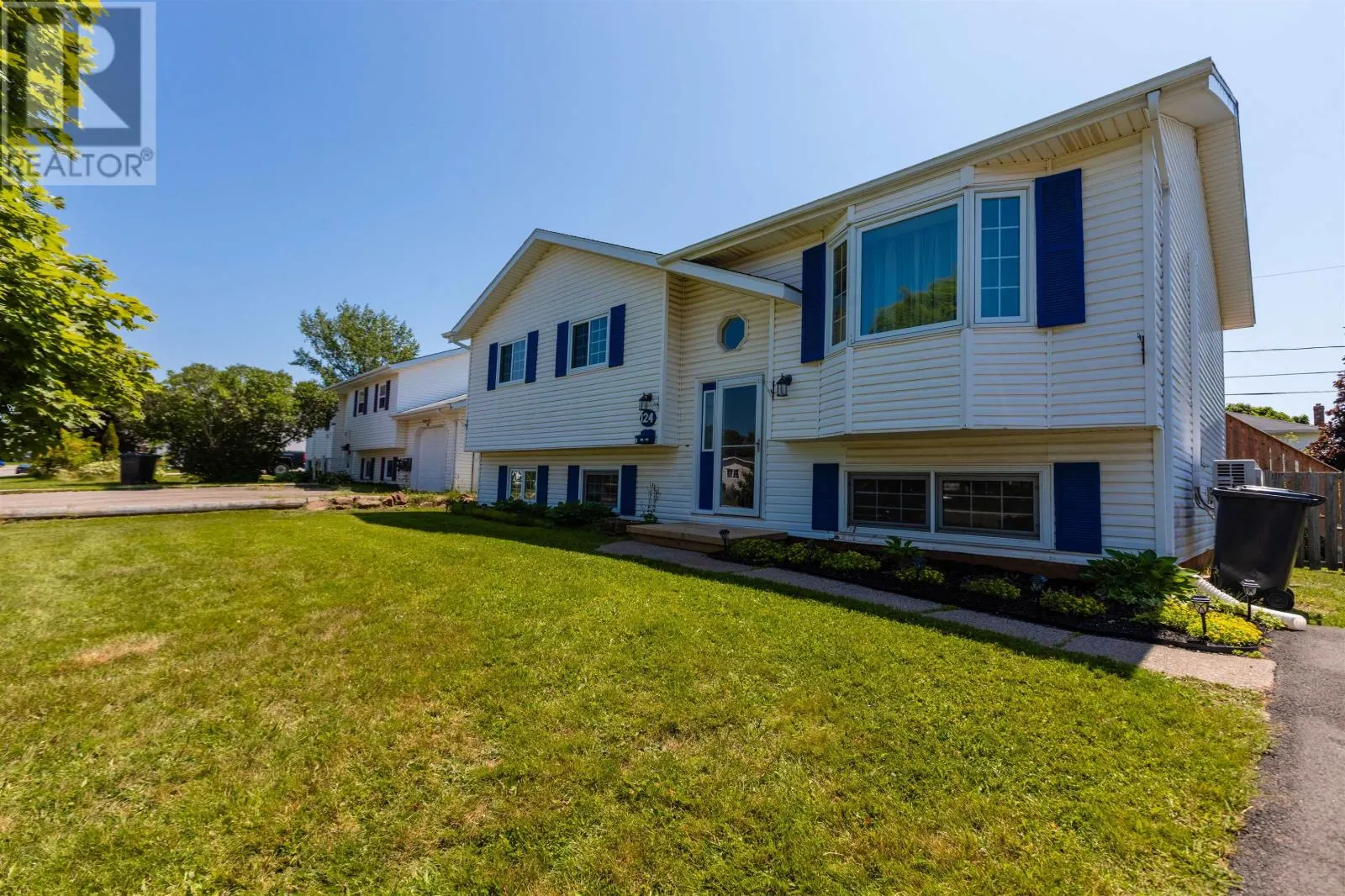 124 Westridge Crescent