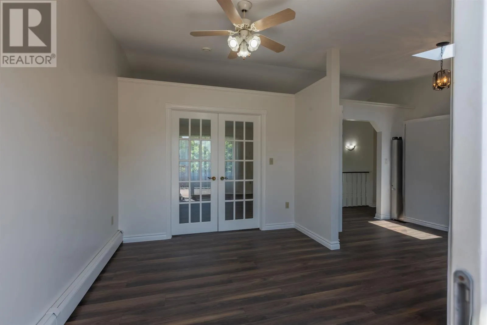 124 Westridge Crescent