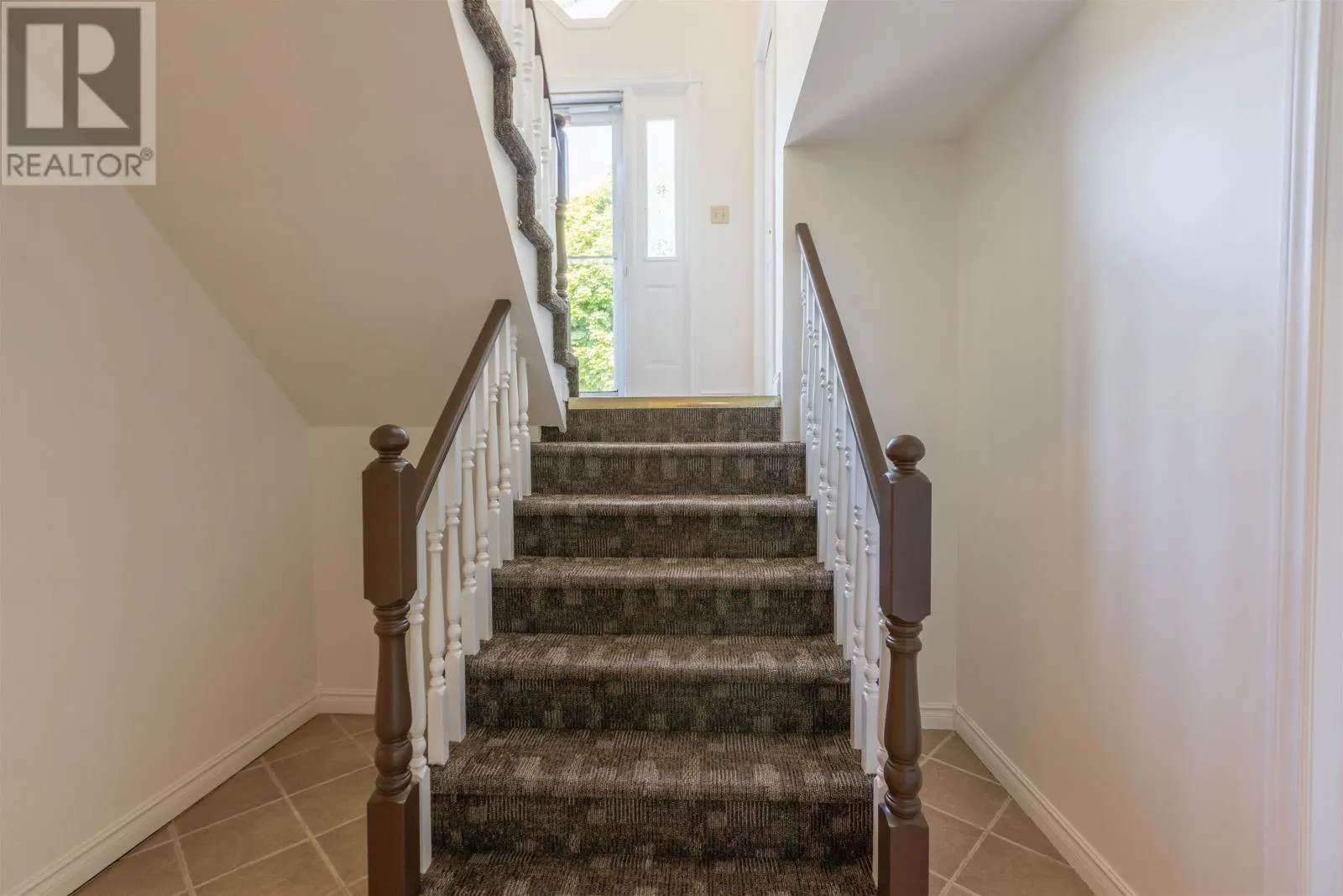 124 Westridge Crescent