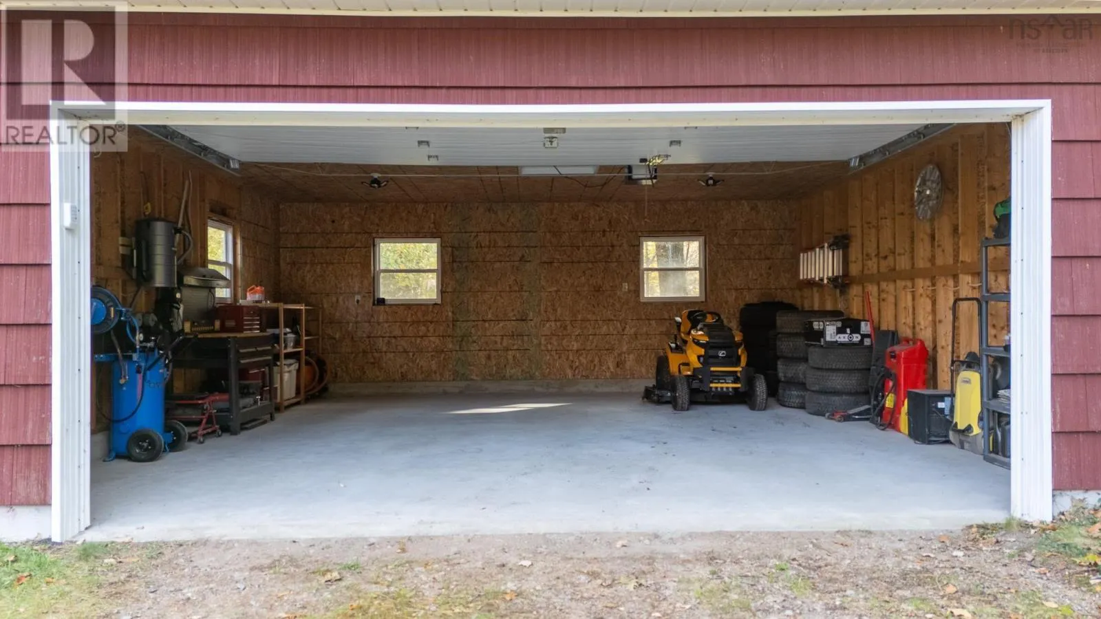 1198 Victoria Road