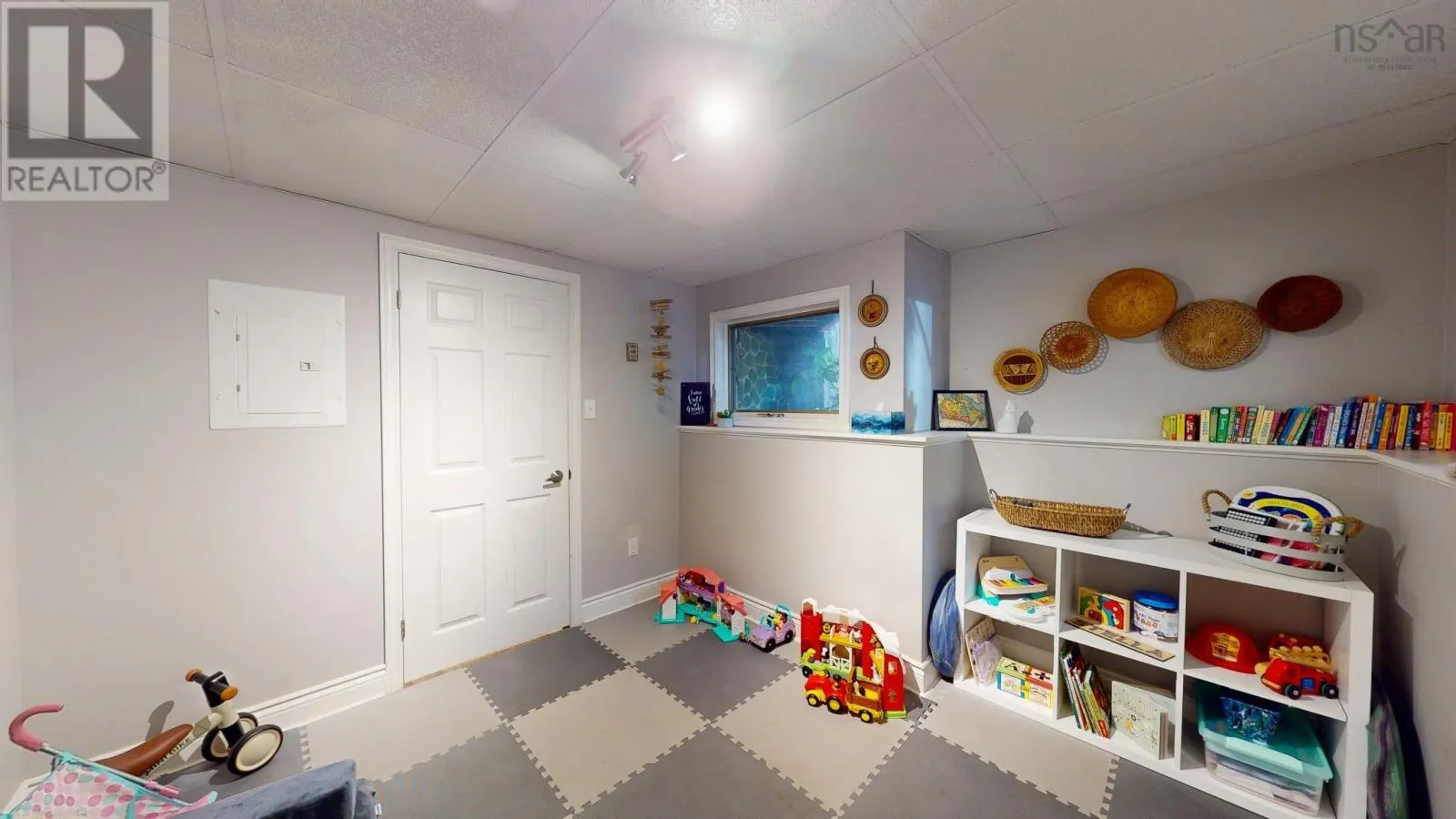 1198 Victoria Road